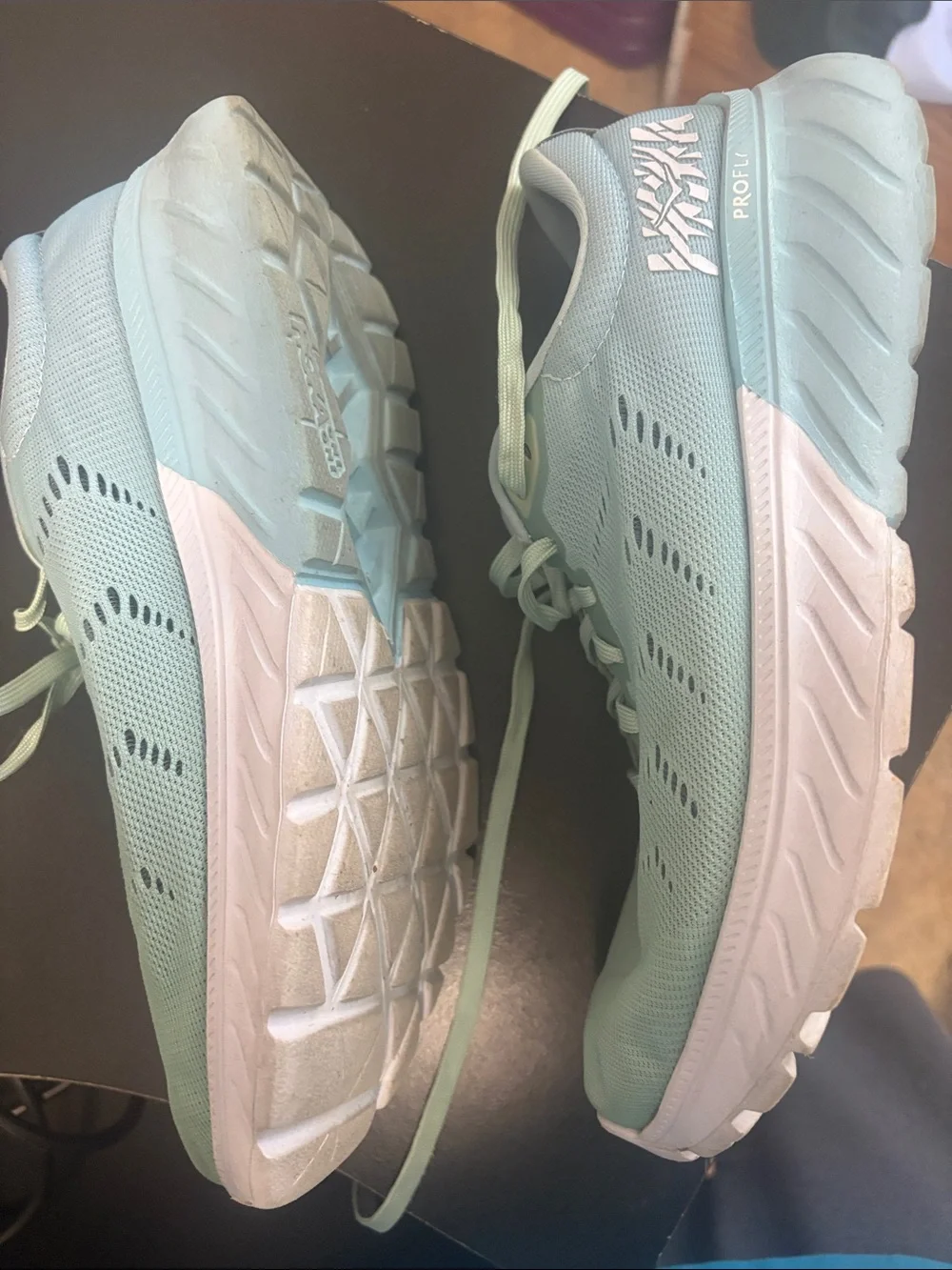 Hoka One One Women's Mint Green Running Shoes size 8
